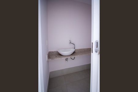 Apartamento à venda com 144m², 4 quartos e 2 vagas Apartamento à venda com 144m², 4 quartos e 2 vagasLavabo