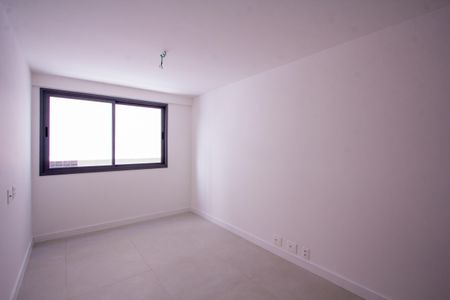 Apartamento à venda com 144m², 4 quartos e 2 vagas Apartamento à venda com 144m², 4 quartos e 2 vagasSuíte 3