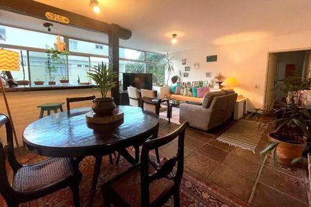 Apartamento à venda com 118m², 3 quartos e 1 vaga
