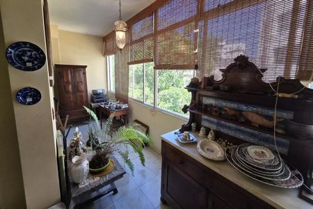 Apartamento à venda com 177m², 4 quartos e 1 vaga