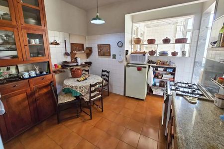 Apartamento à venda com 177m², 4 quartos e 1 vaga