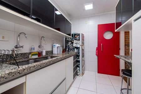 Casa à venda com 180m², 2 quartos e sem vaga