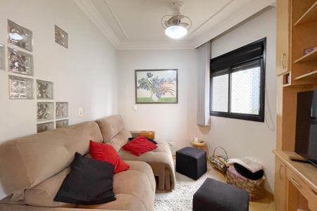 Apartamento à venda com 124m², 4 quartos e 2 vagas Apartamento à venda com 124m², 4 quartos e 2 vagasSala de TV