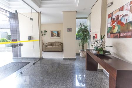 Apartamento à venda com 124m², 4 quartos e 2 vagas Apartamento à venda com 124m², 4 quartos e 2 vagasÁrea comum - Hall