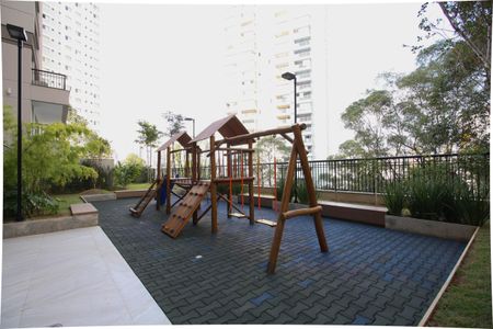 Apartamento à venda com 65m², 2 quartos e 2 vagas Apartamento à venda com 65m², 2 quartos e 2 vagasÁrea comum - Playground