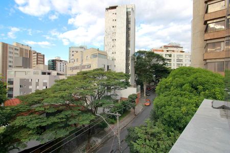 Apartamento à venda com 74m², 1 quarto e 2 vagasVista da Suíte