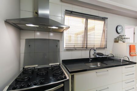 Apartamento para alugar com 122m², 3 quartos e 2 vagas Apartamento para alugar com 122m², 3 quartos e 2 vagasCozinha