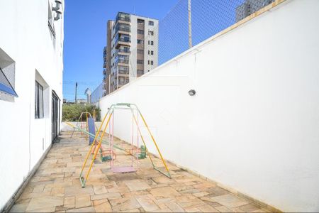 Apartamento à venda com 72m², 3 quartos e 1 vaga Apartamento à venda com 72m², 3 quartos e 1 vagaÁrea comum