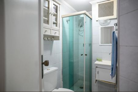 Apartamento à venda com 72m², 3 quartos e 1 vaga Apartamento à venda com 72m², 3 quartos e 1 vagaBanheiro Social