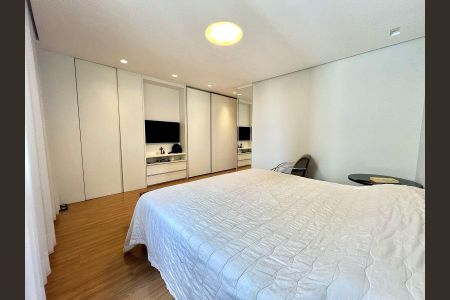 Apartamento à venda com 170m², 4 quartos e 3 vagas Apartamento à venda com 170m², 4 quartos e 3 vagasQuarto 4