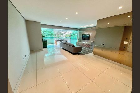 Apartamento à venda com 170m², 4 quartos e 3 vagas Apartamento à venda com 170m², 4 quartos e 3 vagasSala