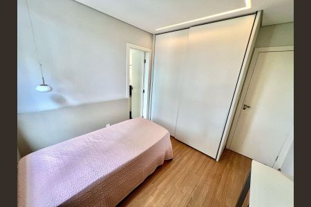 Apartamento à venda com 170m², 4 quartos e 3 vagas Apartamento à venda com 170m², 4 quartos e 3 vagasQuarto 3