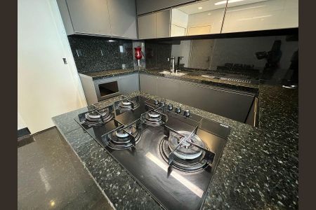 Apartamento à venda com 170m², 4 quartos e 3 vagas Apartamento à venda com 170m², 4 quartos e 3 vagasCozinha