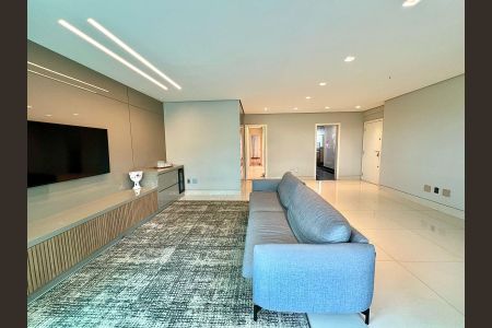 Apartamento à venda com 170m², 4 quartos e 3 vagas Apartamento à venda com 170m², 4 quartos e 3 vagasSala