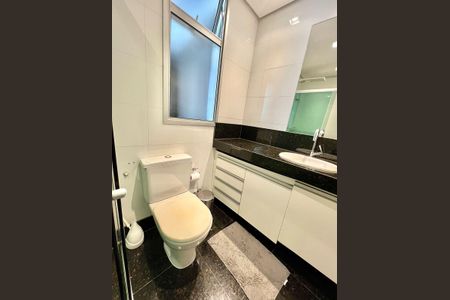 Apartamento à venda com 170m², 4 quartos e 3 vagas Apartamento à venda com 170m², 4 quartos e 3 vagasBanheiro social