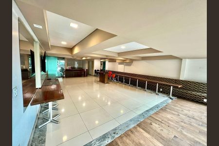 Apartamento à venda com 170m², 4 quartos e 3 vagas Apartamento à venda com 170m², 4 quartos e 3 vagasÁrea comum - Salão de festas