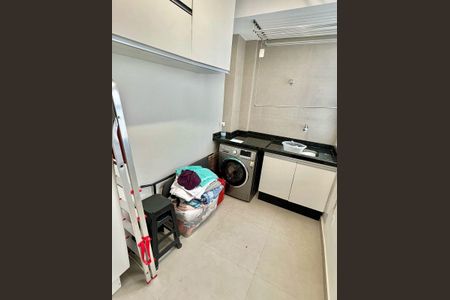 Apartamento à venda com 170m², 4 quartos e 3 vagas Apartamento à venda com 170m², 4 quartos e 3 vagasÁrea de Serviço