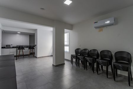Apartamento à venda com 94m², 3 quartos e 2 vagas Apartamento à venda com 94m², 3 quartos e 2 vagasÁrea comum - Salão de festas