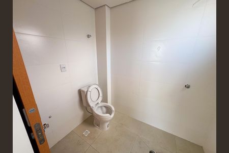 Apartamento à venda com 116m², 2 quartos e 2 vagas Apartamento à venda com 116m², 2 quartos e 2 vagasBanheiro da Suíte