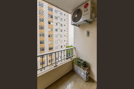 Apartamento à venda com 64m², 2 quartos e 1 vagaVaranda