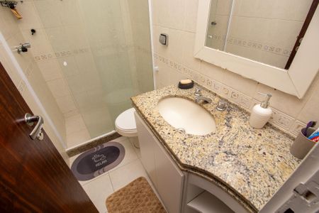 Apartamento à venda com 114m², 3 quartos e 3 vagas Apartamento à venda com 114m², 3 quartos e 3 vagasBanheiro Social