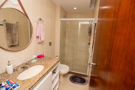 Apartamento à venda com 114m², 3 quartos e 3 vagas Apartamento à venda com 114m², 3 quartos e 3 vagasBanheiro quarto 3