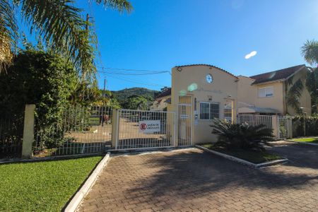 Casa de condomínio à venda com 118m², 2 quartos e 4 vagasFachada do condomínio