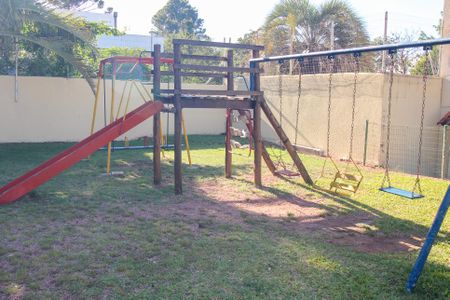 Casa de condomínio à venda com 118m², 2 quartos e 4 vagasÁrea comum - Playground