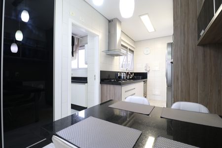 Apartamento à venda com 142m², 3 quartos e 2 vagasCozinha