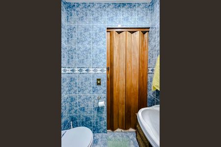 Casa à venda com 130m², 3 quartos e 3 vagasBanheiro