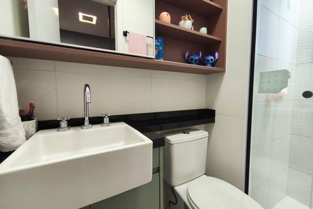 Apartamento à venda com 75m², 2 quartos e 2 vagasBanheiro Suíte 1