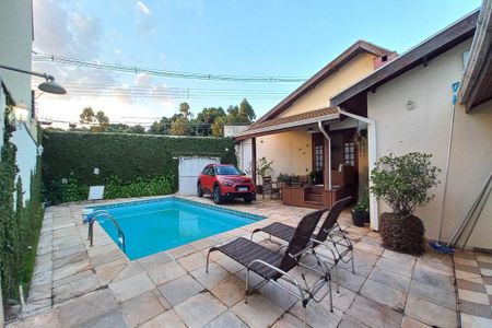 Casa à venda com 400m², 4 quartos e 4 vagasÁrea comum - Piscina