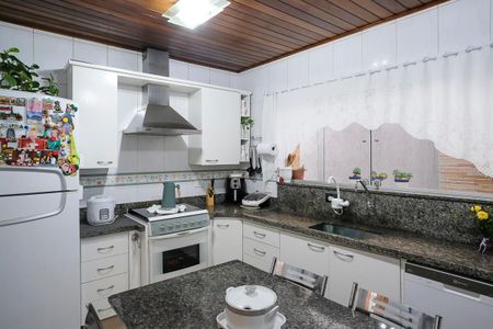 Casa à venda com 124m², 4 quartos e 2 vagasCozinha 1