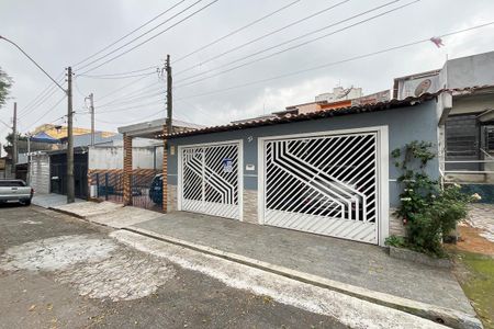 Casa à venda com 124m², 4 quartos e 2 vagasFachada + plaquinha