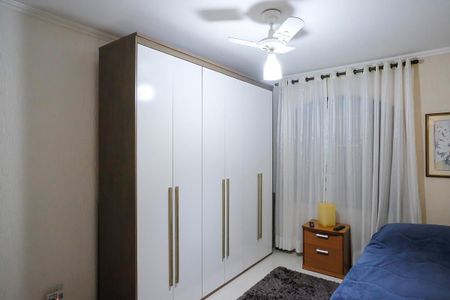 Casa à venda com 124m², 4 quartos e 2 vagasQuarto 1