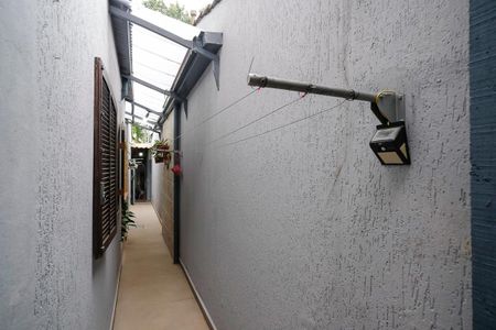 Casa à venda com 124m², 4 quartos e 2 vagasCorredor