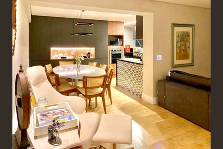 Apartamento à venda com 168m², 4 quartos e 2 vagas Apartamento à venda com 168m², 4 quartos e 2 vagasFoto 05