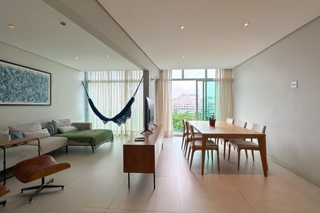 Apartamento à venda com 125m², 2 quartos e sem vagaSala