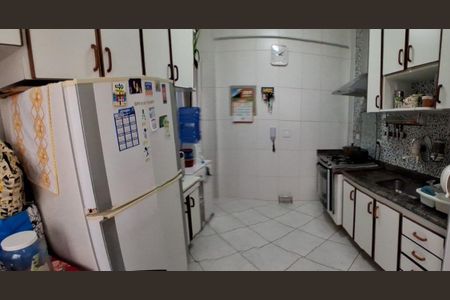 Apartamento à venda com 56m², 2 quartos e 1 vaga Apartamento à venda com 56m², 2 quartos e 1 vagaCozinha