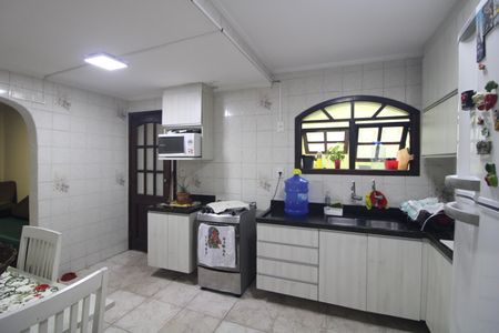Casa à venda com 190m², 3 quartos e 2 vagasCozinha