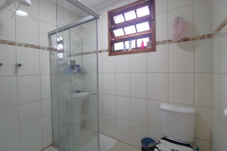 Casa à venda com 190m², 3 quartos e 2 vagasBanheiro