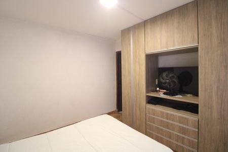 Casa à venda com 190m², 3 quartos e 2 vagasQuarto 3