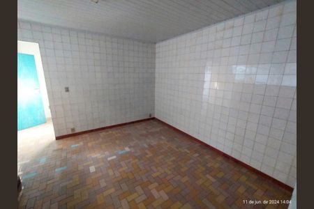 Casa à venda com 80m², 1 quarto e 1 vaga