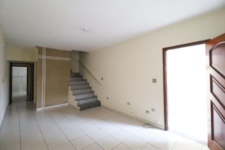 Casa à venda com 134m², 3 quartos e 2 vagasSala