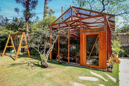 Casa à venda com 878m², 4 quartos e 8 vagas Casa à venda com 878m², 4 quartos e 8 vagasFoto 28