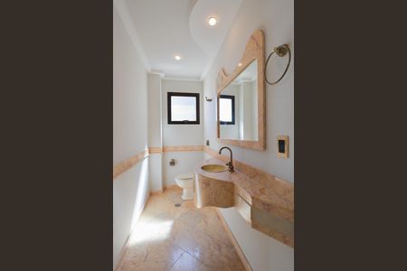 Apartamento à venda com 490m², 4 quartos e 5 vagas Apartamento à venda com 490m², 4 quartos e 5 vagasLavabo 1