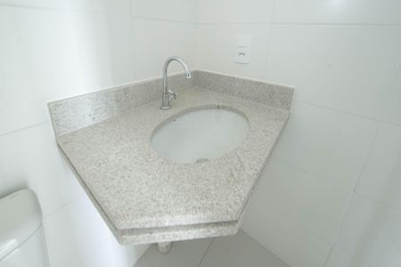 Apartamento à venda com 40m², 2 quartos e 1 vaga Apartamento à venda com 40m², 2 quartos e 1 vagaBanheiro