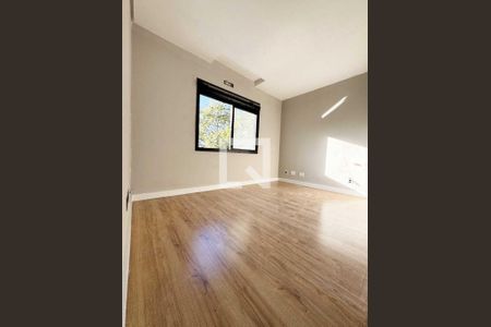 Casa de condomínio à venda com 167m², 4 quartos e 2 vagas Casa de condomínio à venda com 167m², 4 quartos e 2 vagasSuíte 2