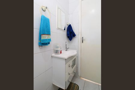 Casa à venda com 93m², 2 quartos e 2 vagasBanheiro