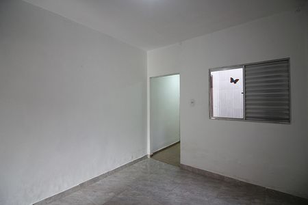Casa para alugar com 75m², 2 quartos e 1 vagaSala 